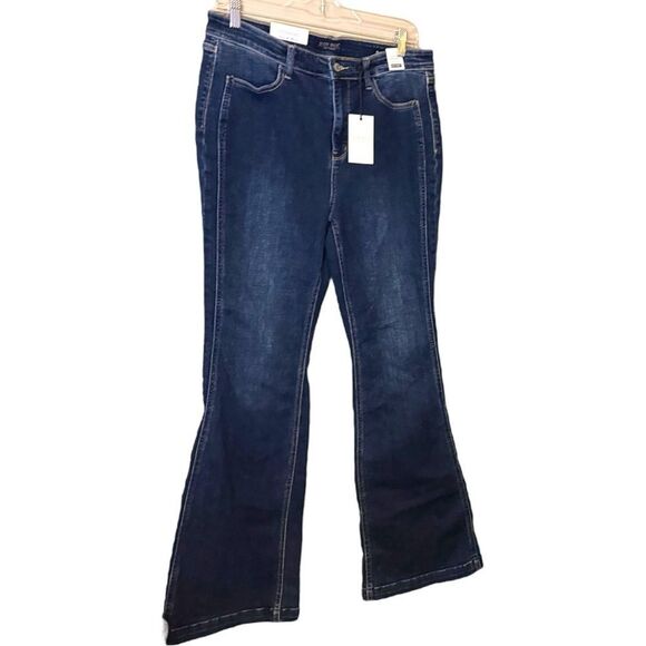 Judy Blue High Rise Angled Side Seam Flare Jeans 13/31 NWT - Picture 9 of 16